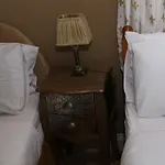 Rockfield House Couette-café