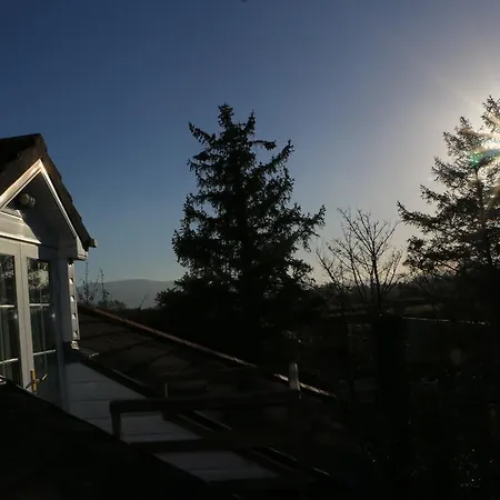 Rockfield House Panzió